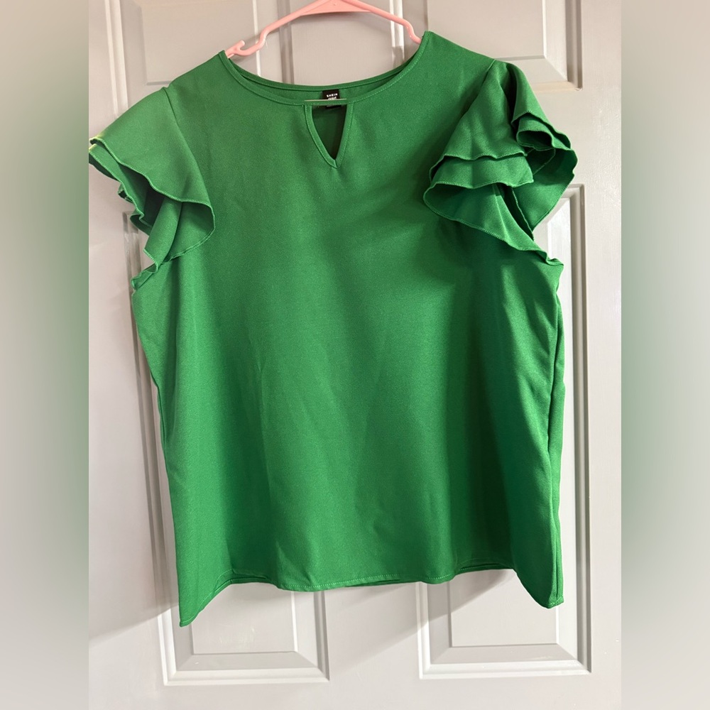 SHEIN Green Ruffle Sleeve Top